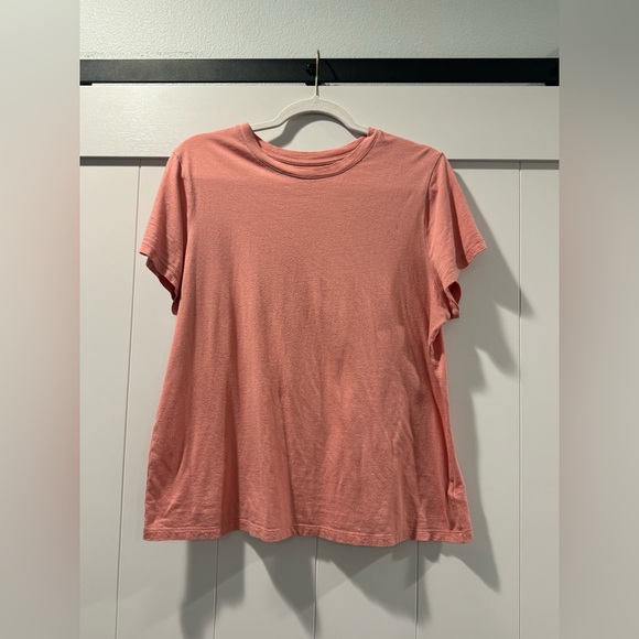 Solid Rose Pink Tee Large - Picture 1 of 2